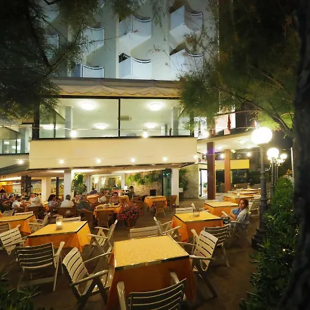 מלון Colorado 4*